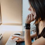 {reprograma} oferece formação em JavaScript para mulheres