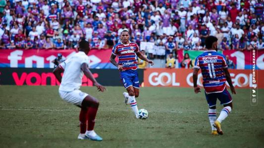 Fortaleza e Bahia se enfrentaram na tarde deste sábado, na Arena Castelão