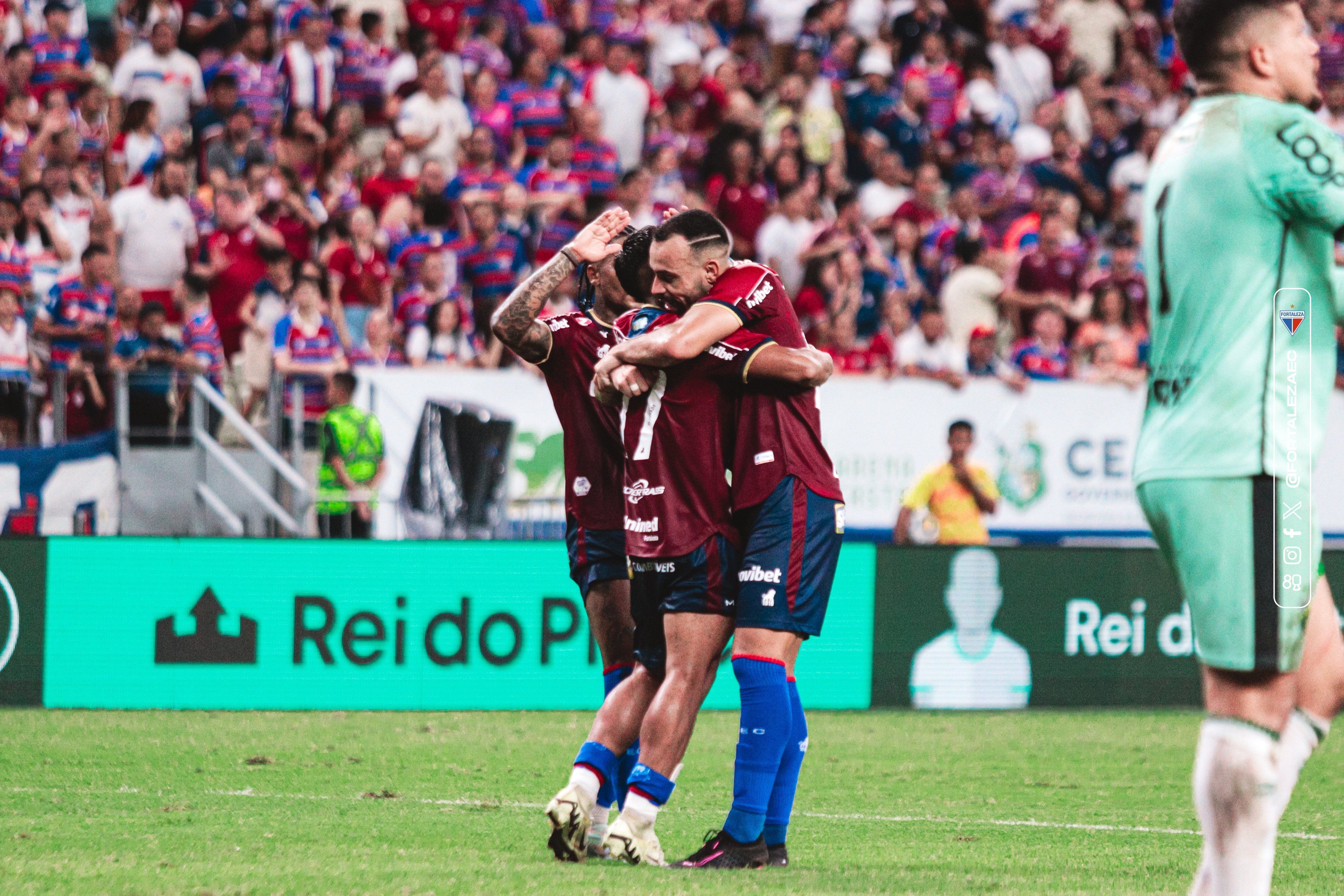 Fortaleza atropela Altos-PI e vai à semifinal da Copa do Nordeste