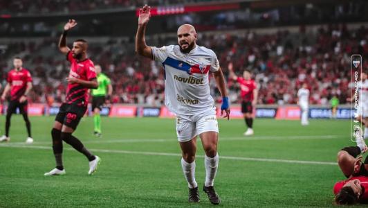 Fortaleza só empatou com o Athletico na quarta-feira e ficou mais longe de vaga na Libertadores