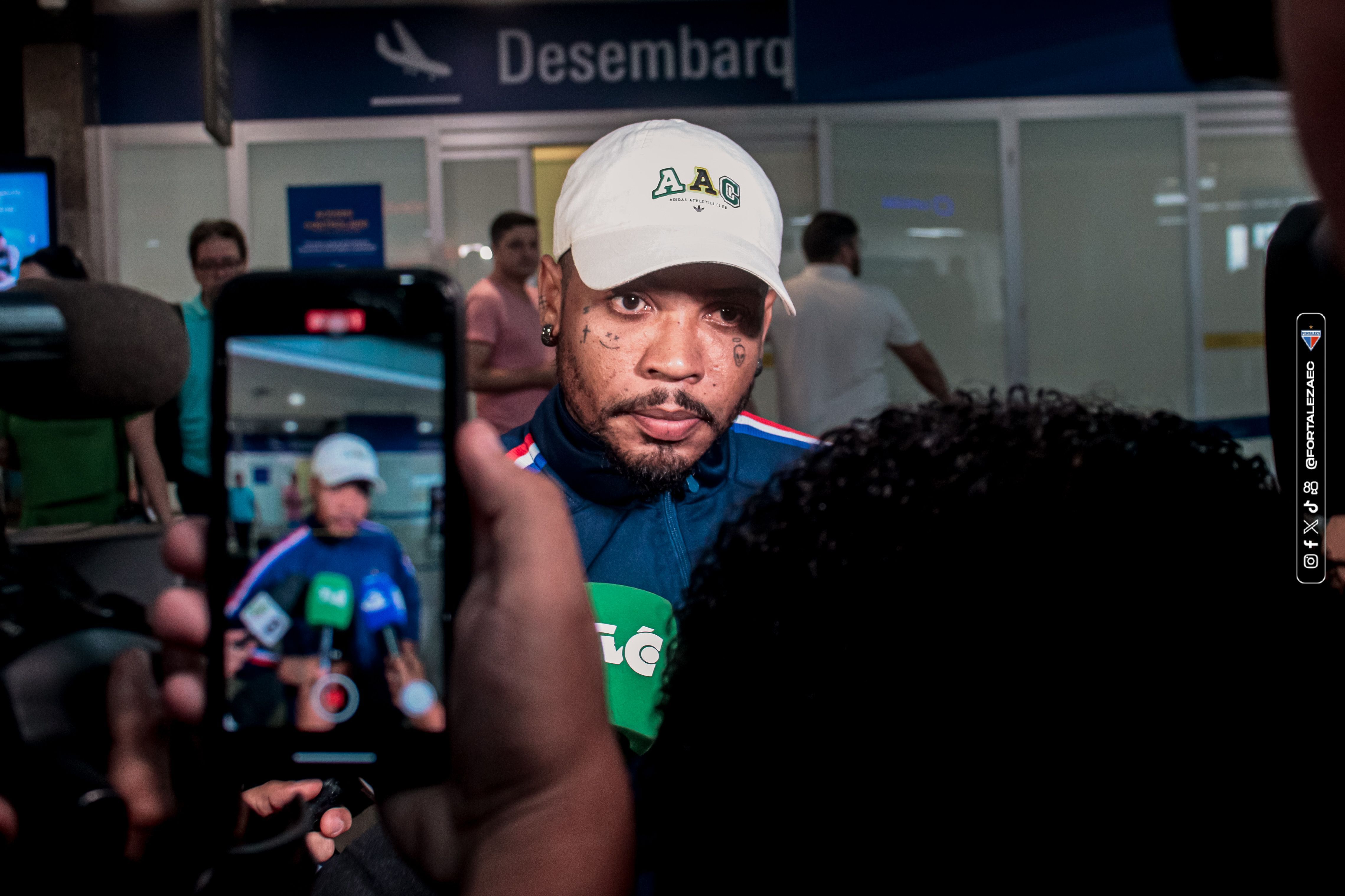 Jogadores do Fortaleza relatam terror durante ataque a ônibus; veja