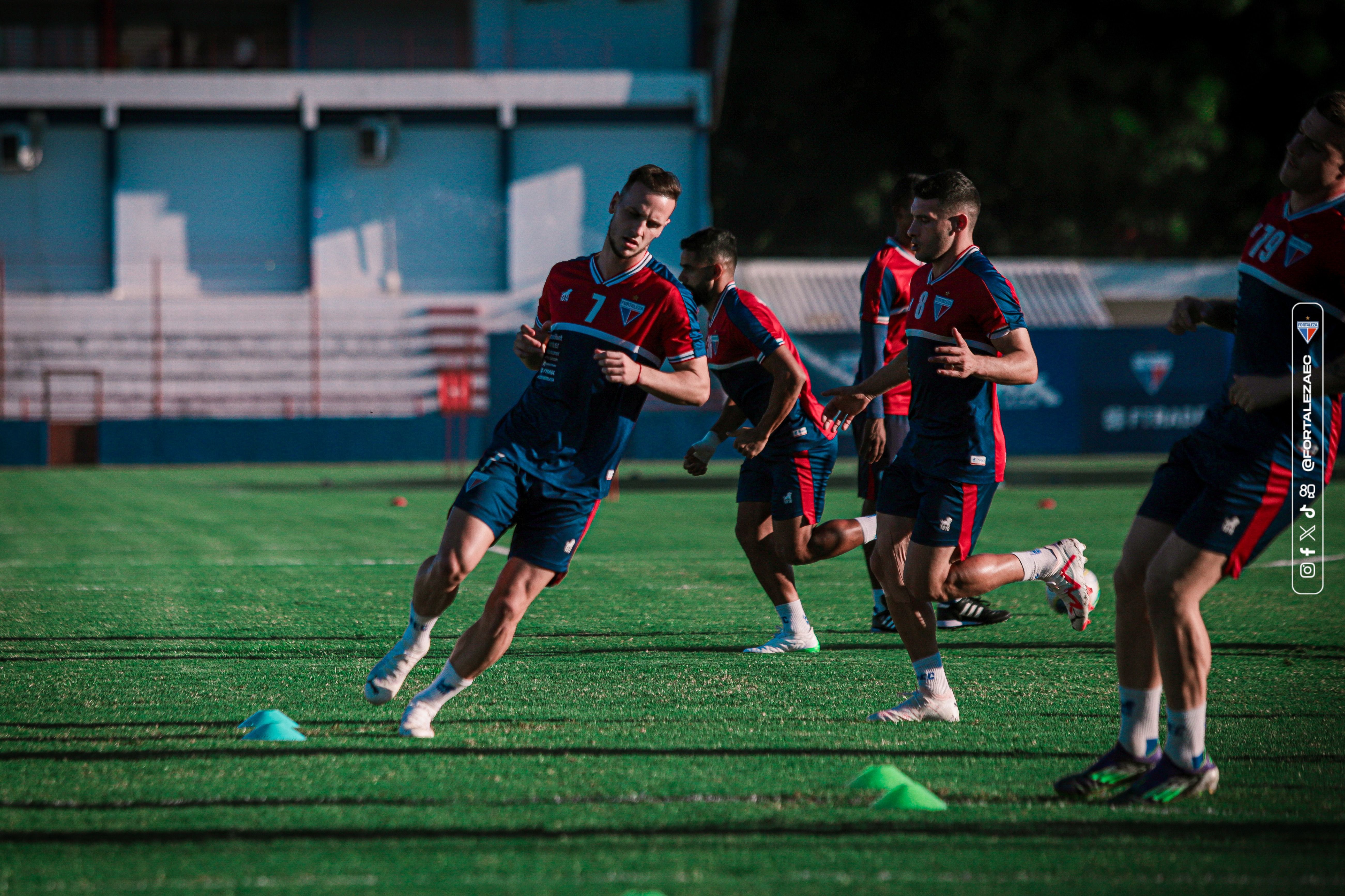 Imparável, Fortaleza visita o Criciúma em jogo atrasado do Brasileirão