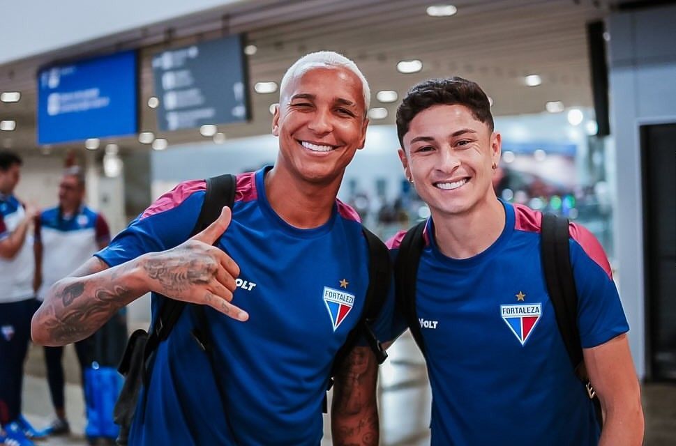 Com Deyverson e sem Moisés, Fortaleza chega a Salvador para encarar o Vitória