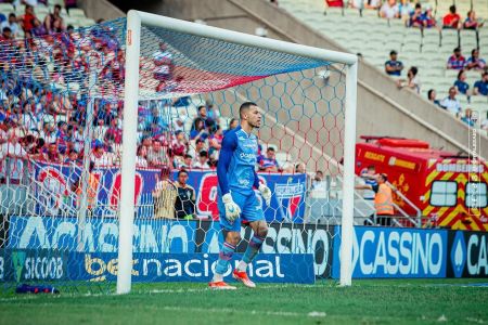 Magrão em ação pelo Fortaleza, contra o Bahia