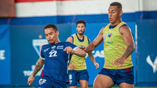 Jogadores do Fortaleza durante treino da equipe