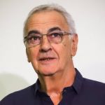 Técnico do Universitario ironiza comemoração do Corinthians e compara a gesto racista