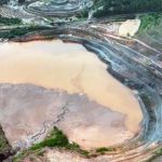 Veja imagens do rompimento de estrutura da Vale em Minas neste domingo (25)