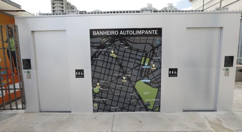 Depósito de lixo: mau uso é apontado como principal problema dos banheiros autolimpantes de BH
