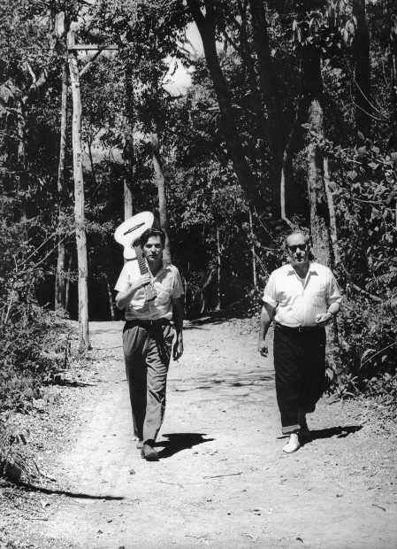Tom Jobim e Vinicius de Moraes. Brasília, 1958