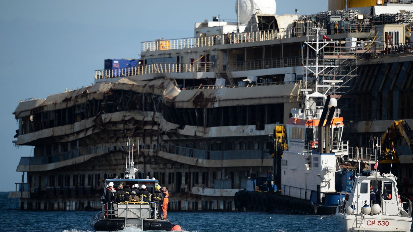 'Vada a bordo, cazzo': 16 anos depois de condenação, ex-capitão do Costa Concordia desiste de semiaberto