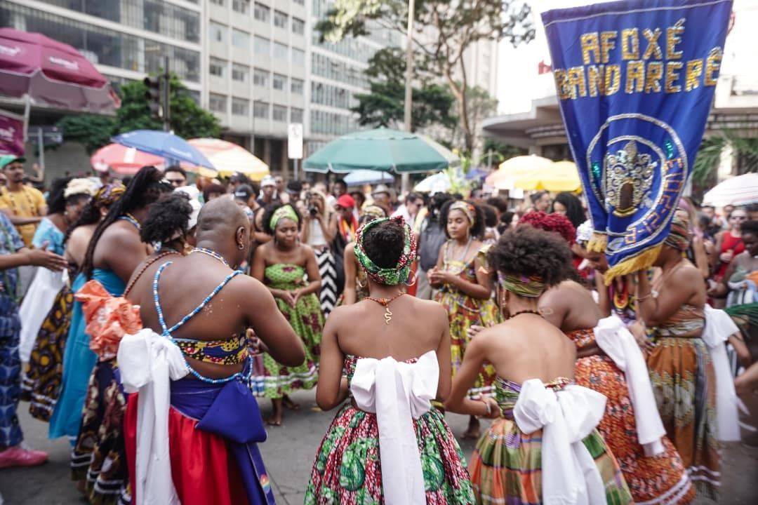 Oxumarê dá o tom do Bloco Afoxé Bandarerê no Carnaval de Belo Horizonte