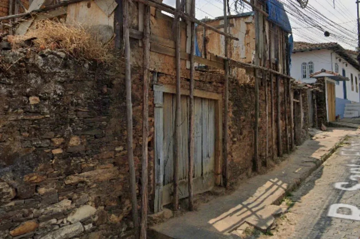 Comunidade do bairro Antônio Dias debate futuro do Casarão Vira Saia em reunião pública
