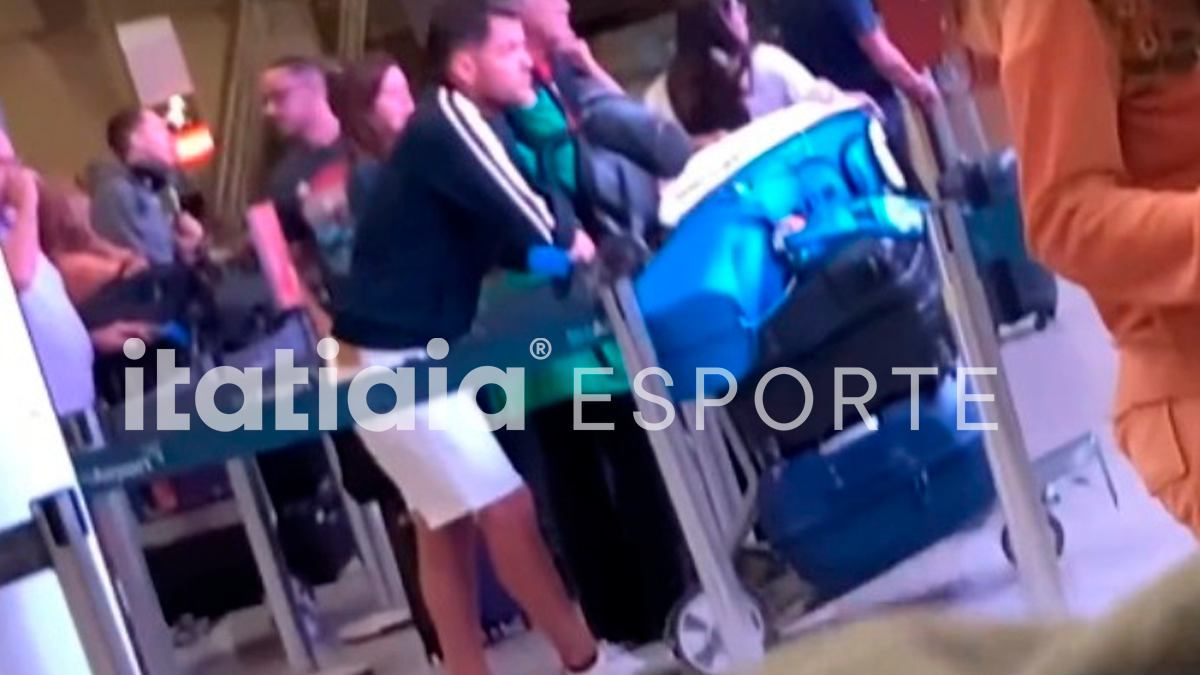 Após ser demitido do Cruzeiro, Nicolás Larcamón deixa Belo Horizonte