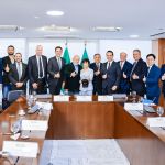 Lula se reúne com setor automotivo e de combustíveis