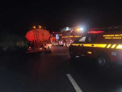 Carreta incendiada em Br no Norte de Minas