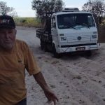 Caminhoneiro de 80 anos que desapareceu há uma semana estava atolado em estrada em Minas