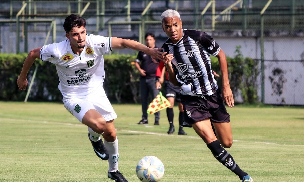 Em jogo nervoso, Tupi perde para o Paracatu e está eliminado do hexagonal final