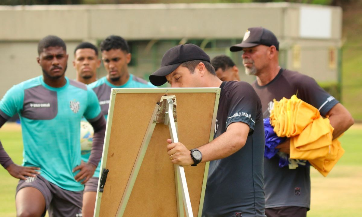 Tupi e Coimbra se enfrentam em busca da 1ª vitória no hexagonal final
