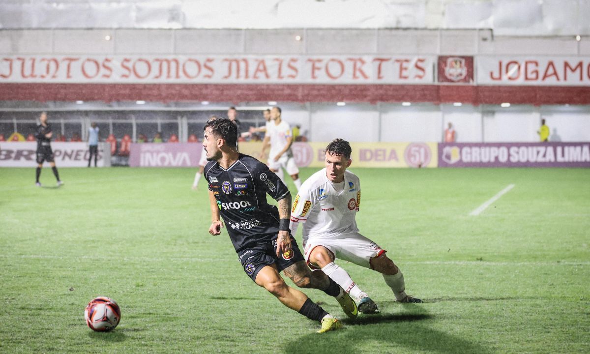 Kleberson reage à primeira vitória do North no Mineiro: 'Atletas precisavam'