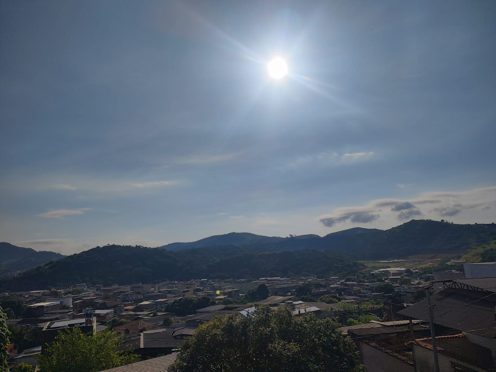 Previsão do tempo: sol e tempo seco predominam em MG nesta quarta-feira (26)