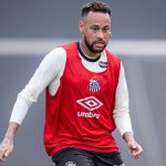 Neymar completa 34 anos em meio a incerteza por lesões e desejo de ir à Copa