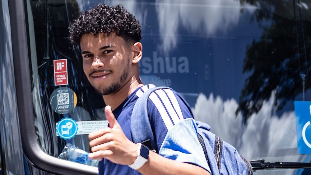 Cria do Cruzeiro é acionado por Tite e viaja para jogo em meio às lesões