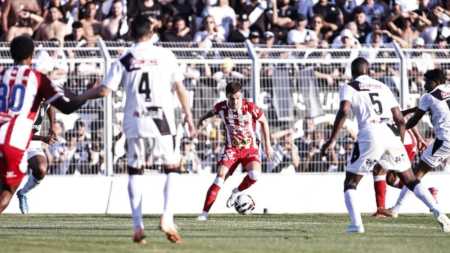 Ponte Preta e Náutico em duelo deste sábado (27), no Moisés Lucarelli, pela Série C