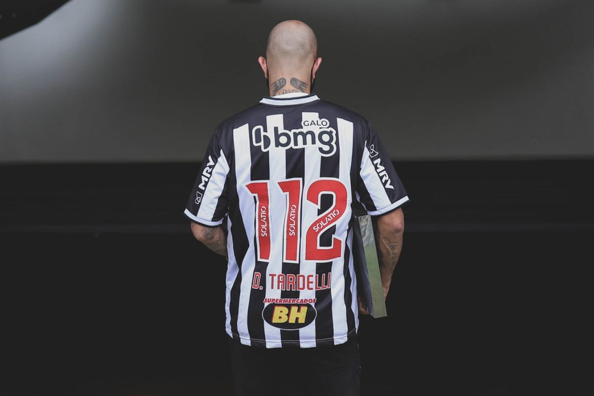 Ex-Atlético reage a post de Neymar sobre ajuda a vítimas de chuvas no RS