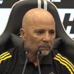 Sampaoli abre o jogo sobre utilização de Veneno nesta temporada e faz comparação