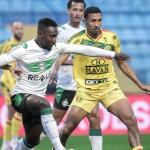 Coritiba derrota Brusque e tem primeira vitória como visitante na Série B