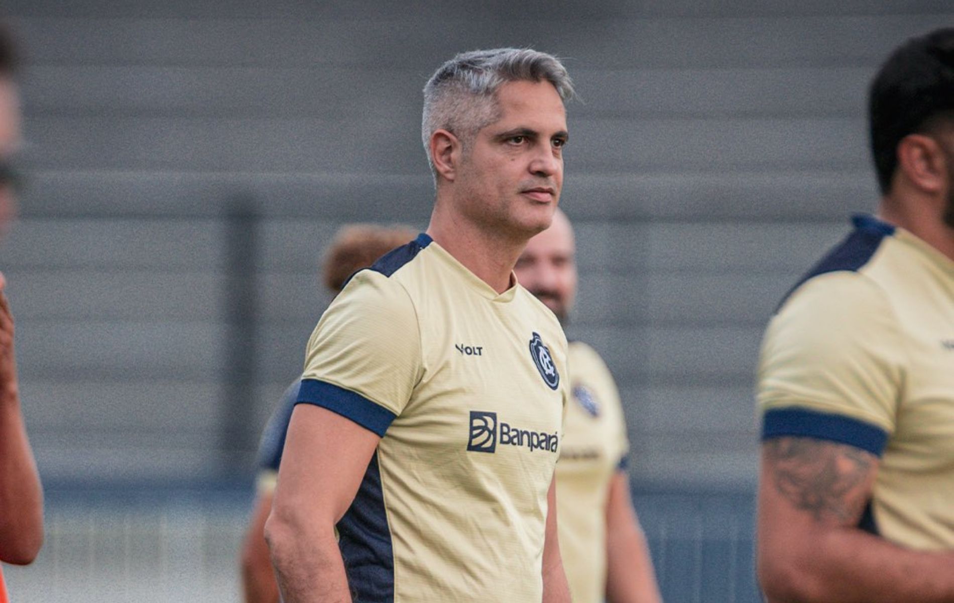 Ex-técnico do Atlético deixa clube da Série B após queda na Copa do Brasil