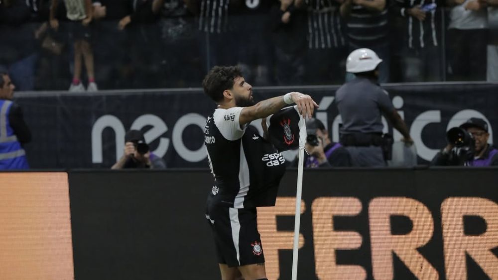 Dublador revela 'surpresa' de elenco do Corinthians em comemoração de Yuri Alberto