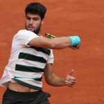 Alcaraz domina italiano e estreia com vitória em Roland-Garros