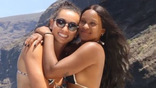 Gabi Guimarães e Rebeca em viagem para a Costa Brava, na Espanha