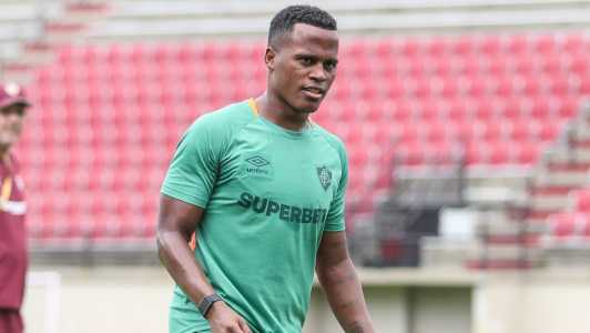 Jhon Arias em treino do Fluminense nos Estados Unidos