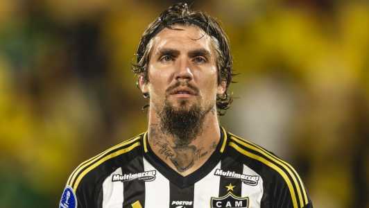 Lyanco em jogo do Atlético