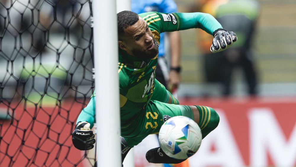 Galvão Bueno exalta Everson em classificação do Atlético na ‘Sula’: ‘Protagonista’
