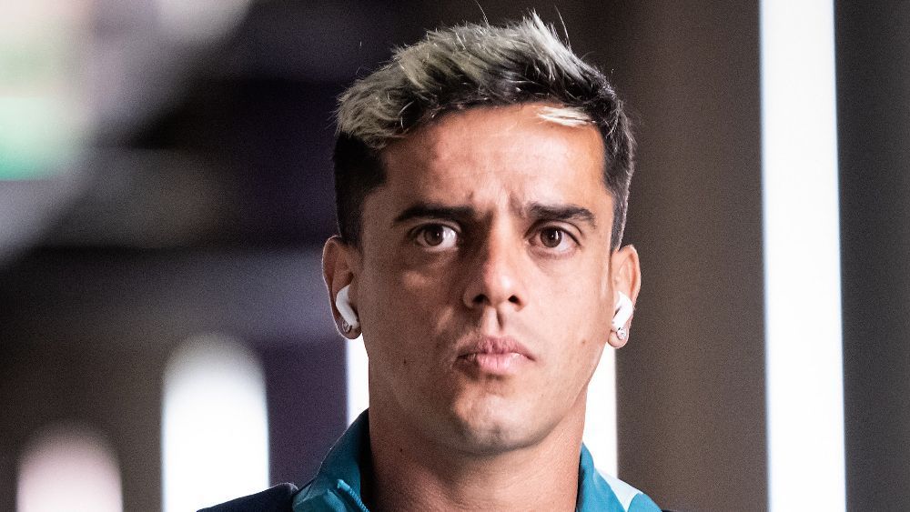 Após grave lesão, Fagner agradece apoio e manda recado à torcida do Cruzeiro