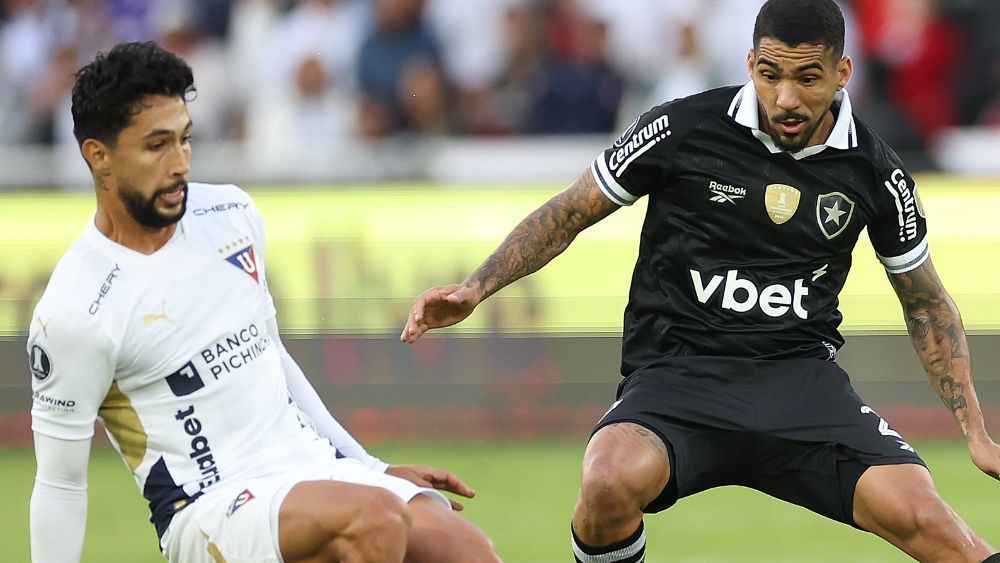 Algoz do Botafogo na Libertadores, LDU é comandada por técnico brasileiro; saiba quem