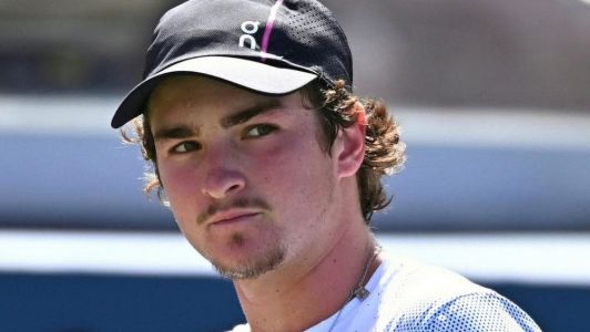 João Fonseca durante a estreia no US Open, nesta segunda-feira (25)