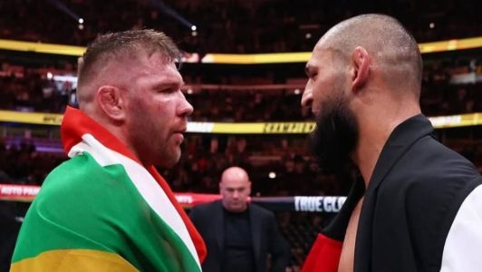 Dricus Du Plessis e Khamzat Chimaev, logo após a vitória do russo, no UFC 319