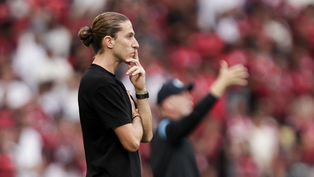 Elenco fechado? Boto e Filipe Luís comentam reta final da janela do Flamengo