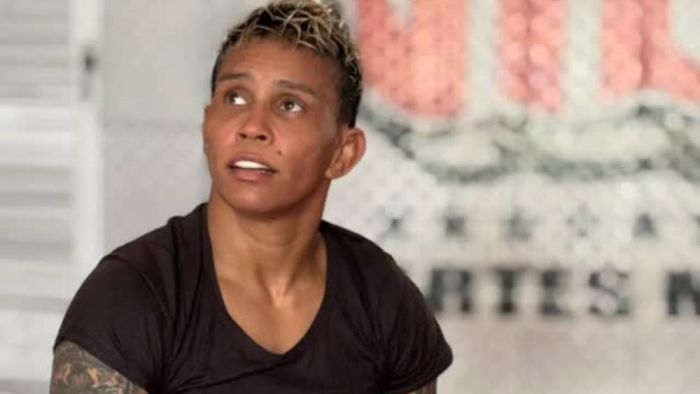 Amanda Lemos, lutadora brasileira da divisão peso-palha, do UFC