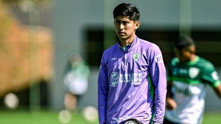 Miguelito em treino do América
