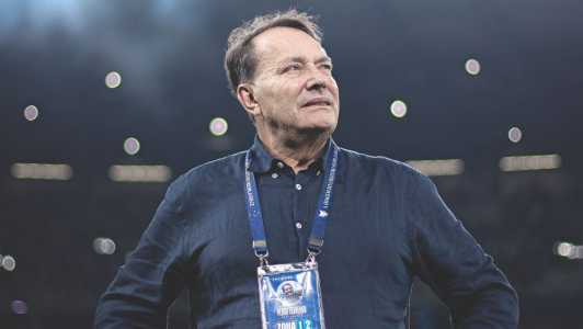 Pedrinho BH comemora classificação do Cruzeiro diante do Atlético, na Copa do Brasil, nesta quinta-feira (11)