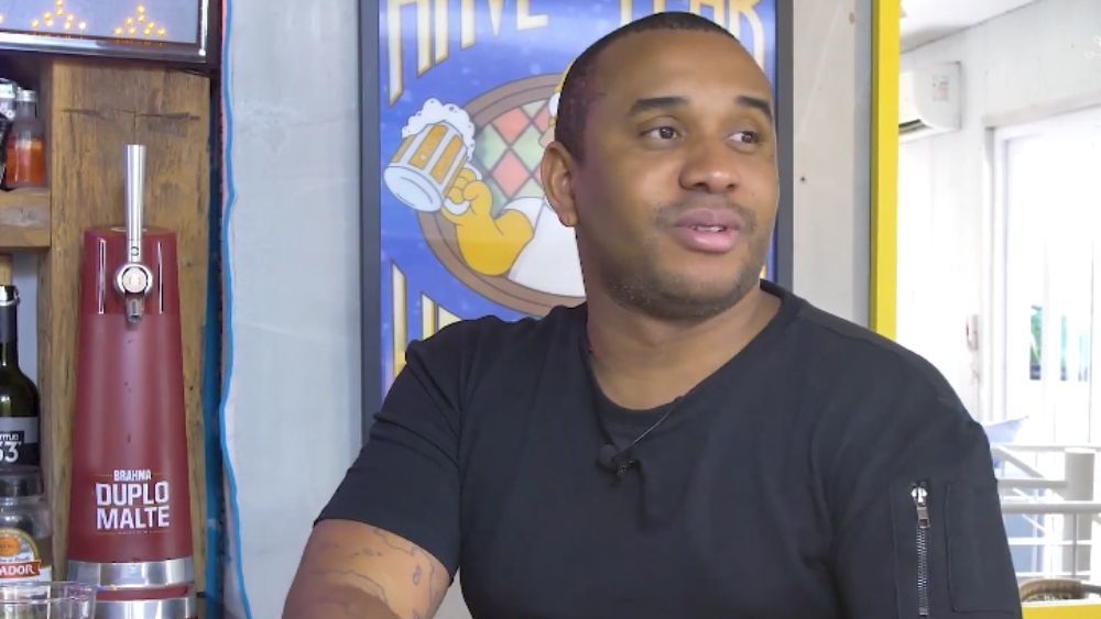 Ex-Manchester United, Grêmio e Inter tem prisão decretada por não pagar pensão