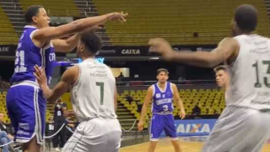 Cruzeiro  Basquete e União Corinthians se enfrentaram nesta segunda-feira (29)
