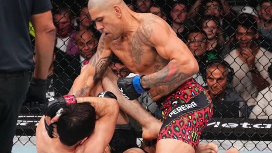 Alex Poatan dominou Magomed Ankalaev em 80 segundos de luta no UFC 320, em Las Vegas