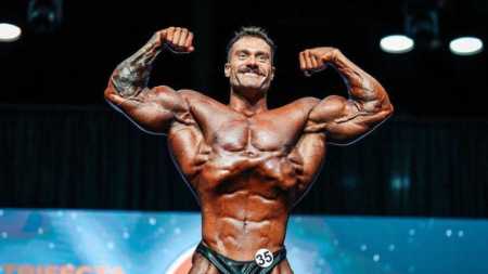 Chris Bumstead é o maior vencedor do classic physique no Mr. Olympia