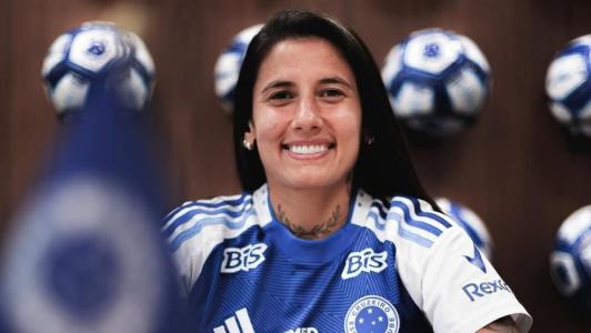Cruzeiro renova contrato com meia Gaby Soares